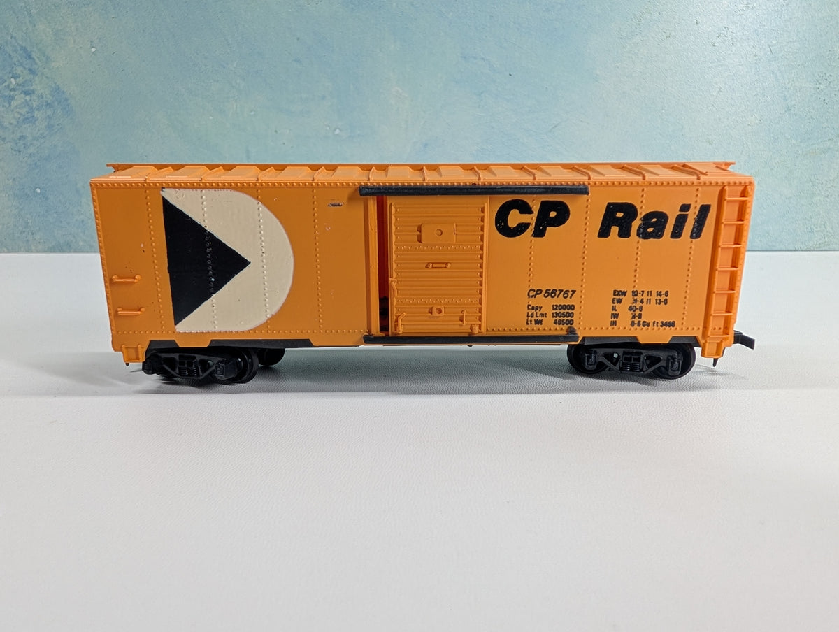 USED Tyco HO Scale 40' Box Car CP Rail CP #56767
