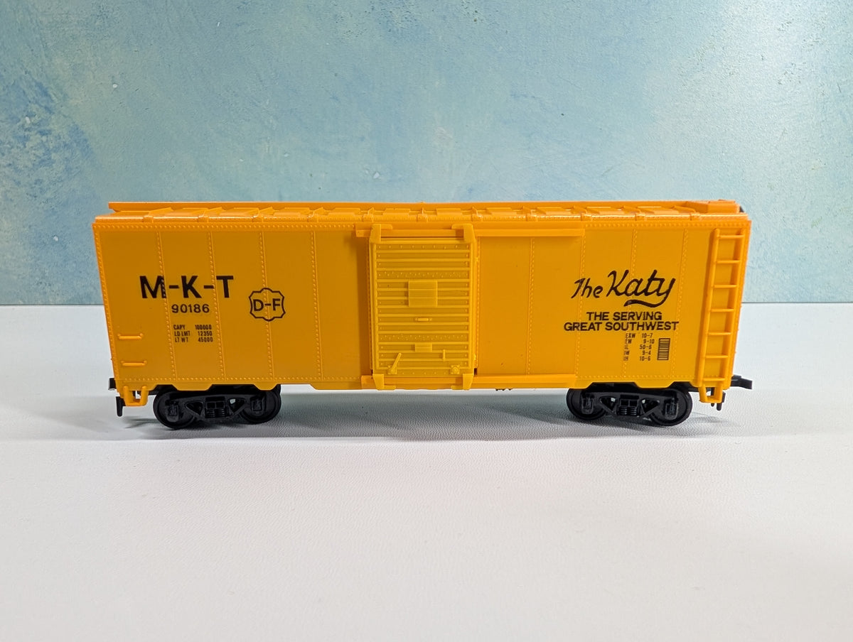 USED HO Scale 40' Box Car MKT #90186 The Katy