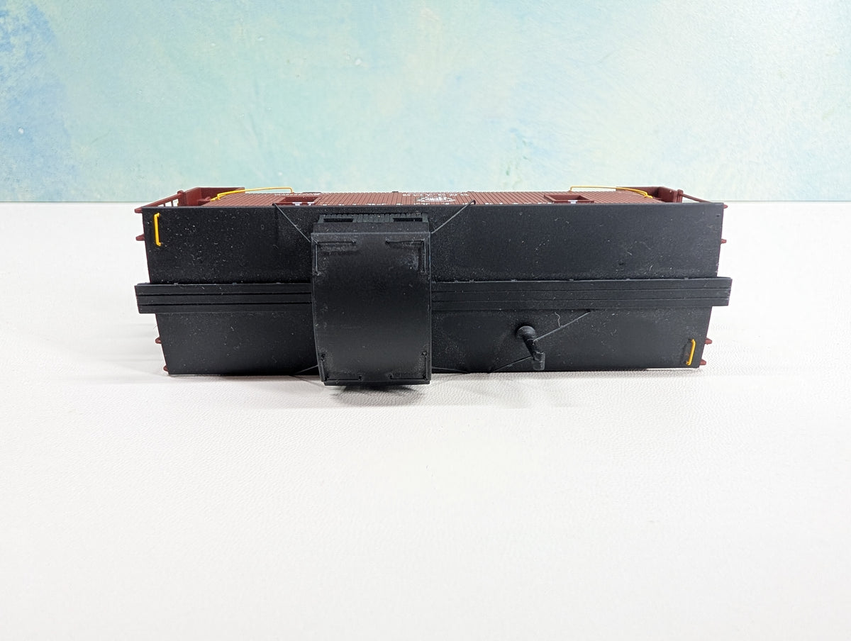 USED Walthers Proto HO Scale N6B Wood Caboose Pennsylvania #982402 Metal Wheels