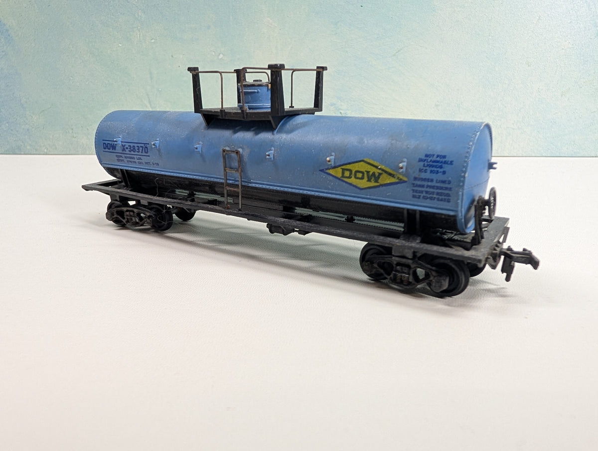 USED Athearn HO Scale Tank Car DOW #X-38370