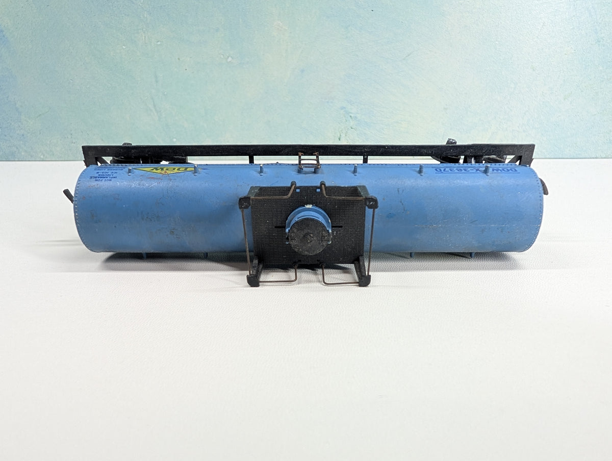 USED Athearn HO Scale Tank Car DOW #X-38370