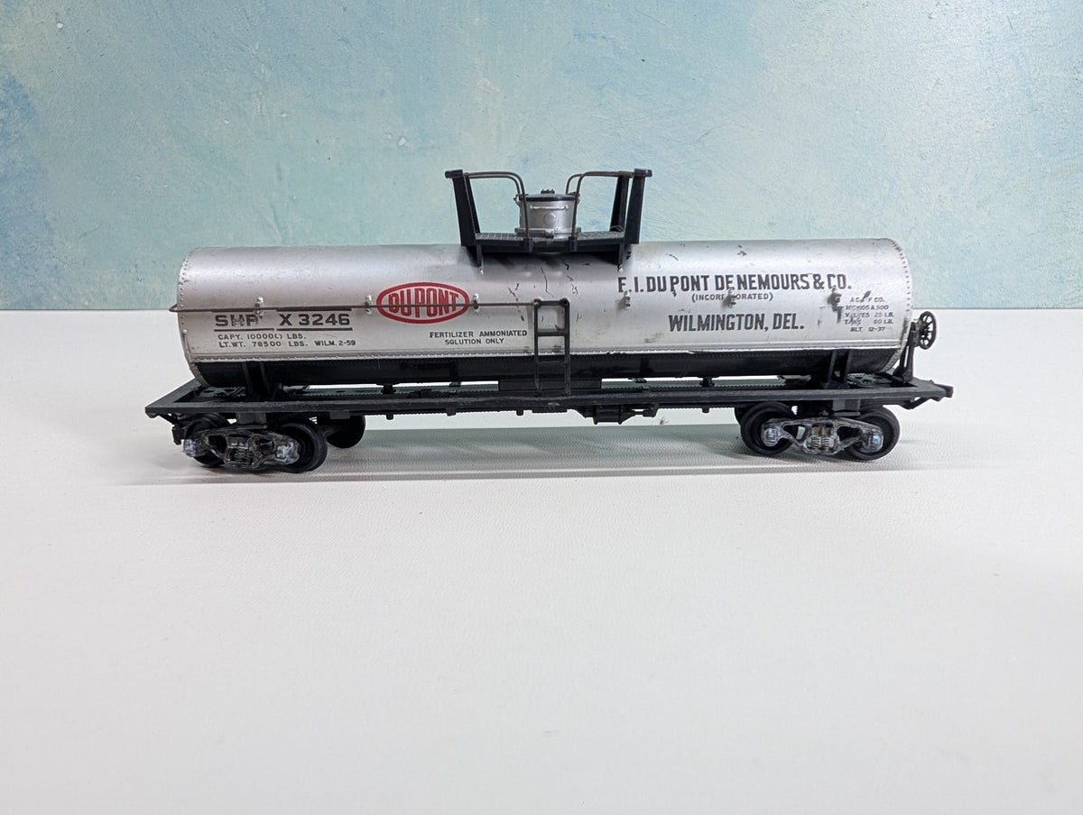 USED Athearn HO Scale Tank Car DuPont SHPX #3246