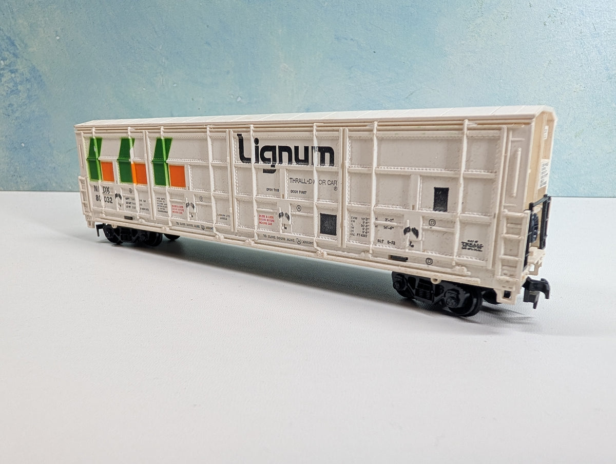 USED HO Scale 54' Thrall Door Box Car Lignum NADX #80032