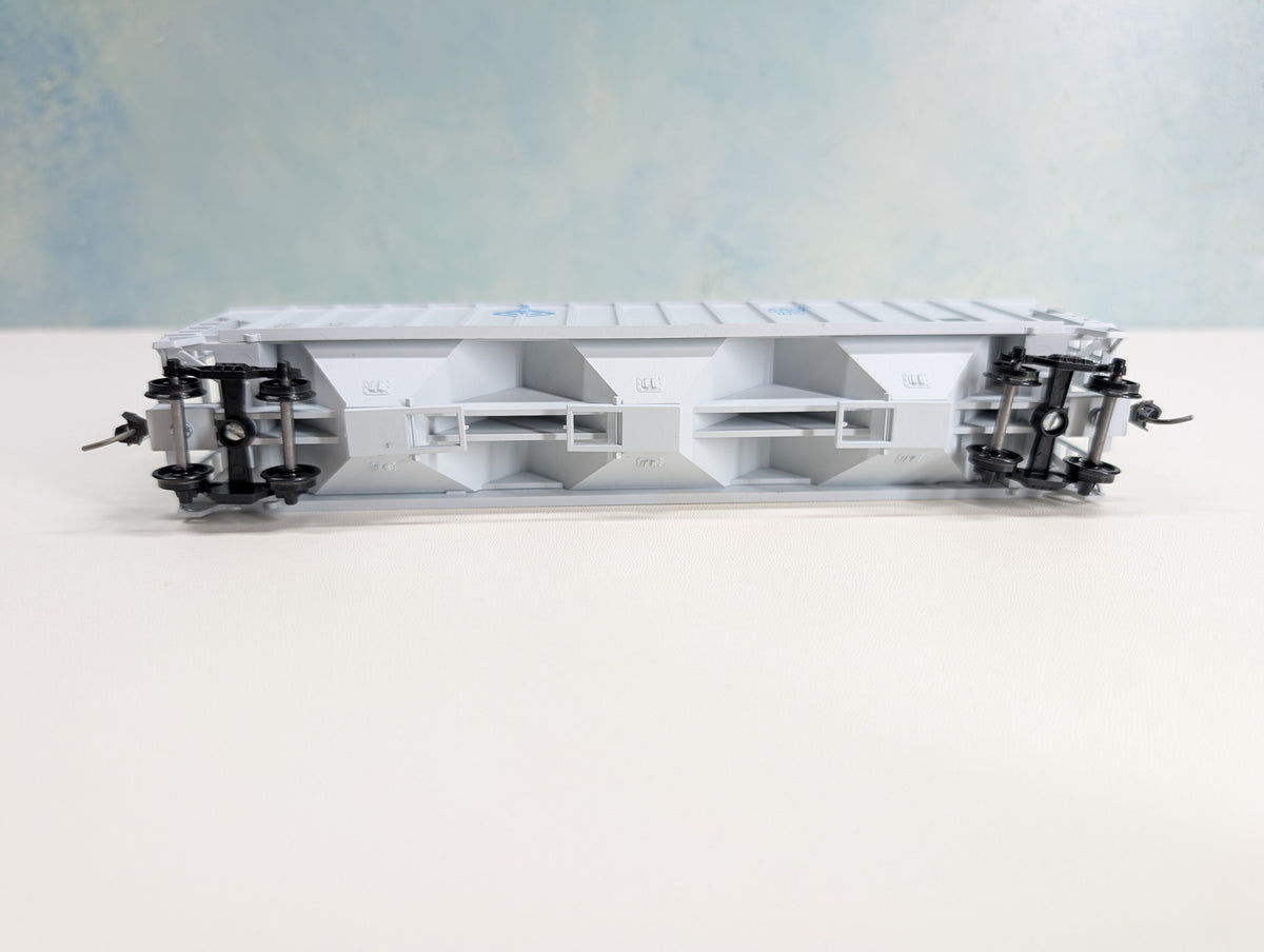 USED Roundhouse HO Scale FMC 4700 cu.ft. 54' 3-Bay Covered Hopper Tabor Grain UELX #65032