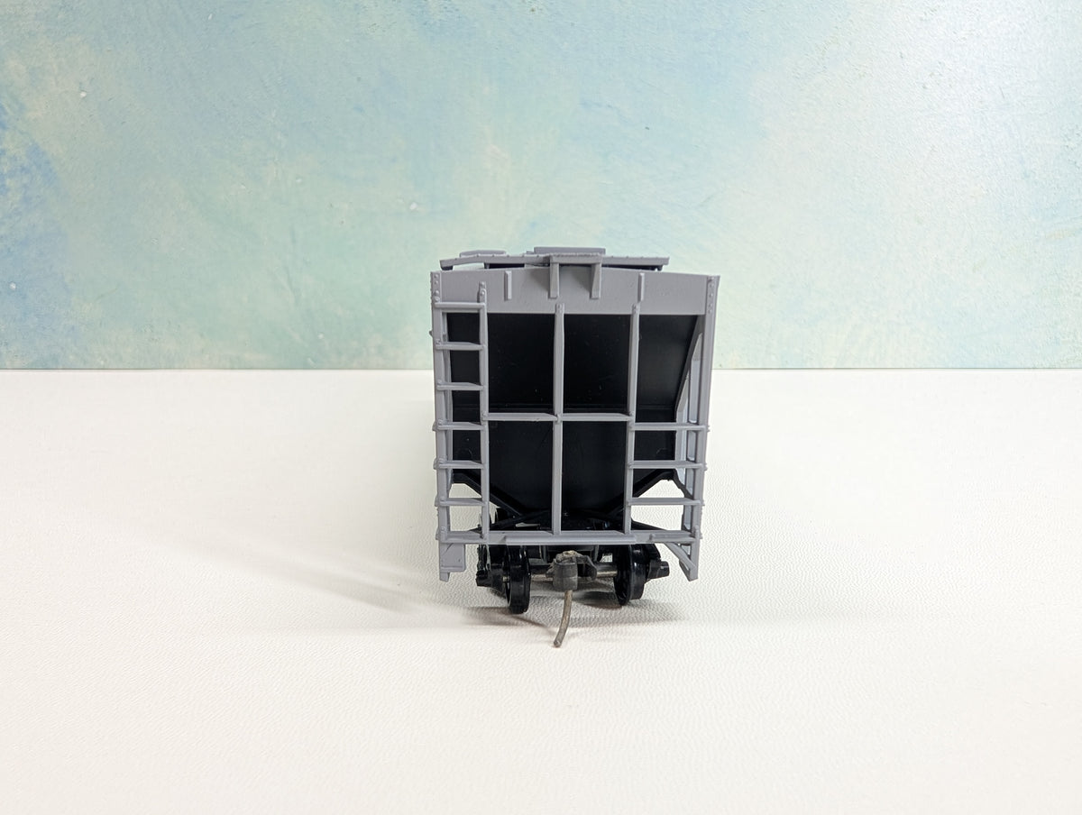 USED Athearn HO Scale Covered Hopper NFO Grain USLX #7048