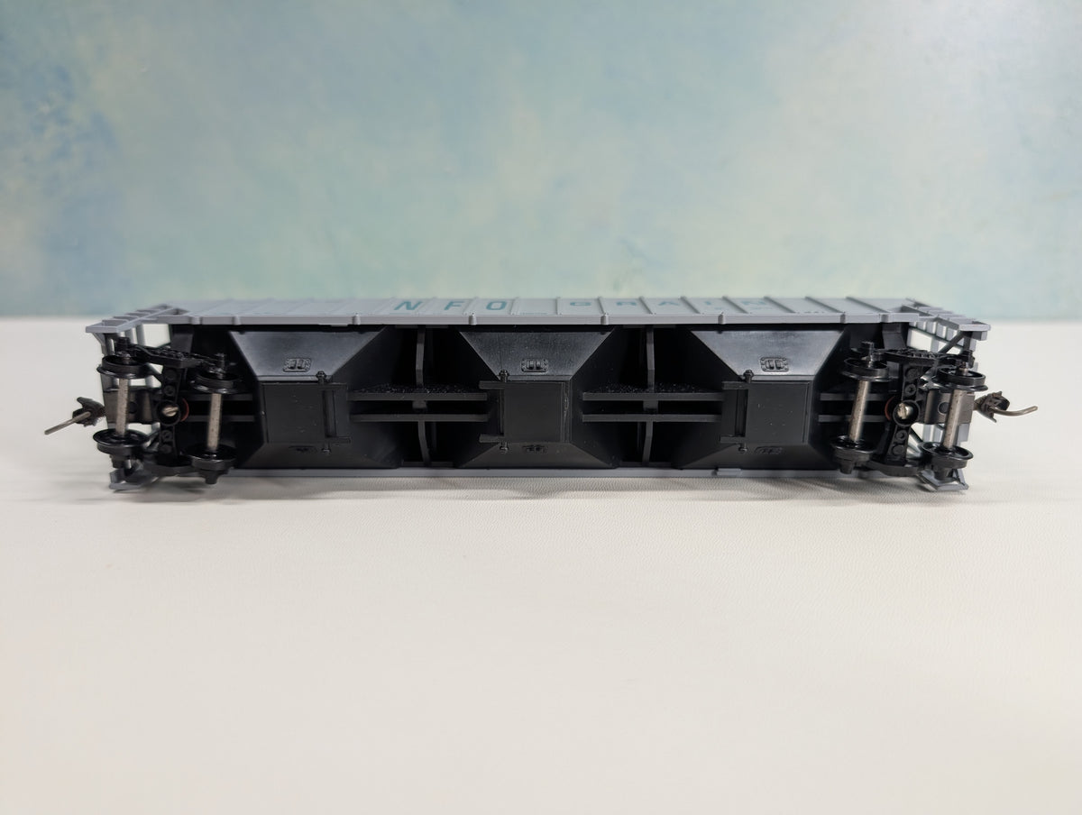 USED Athearn HO Scale Covered Hopper NFO Grain USLX #7048