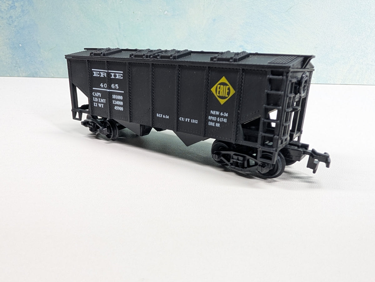 USED Life-Like HO Scale Covered Hopper Erie #4065
