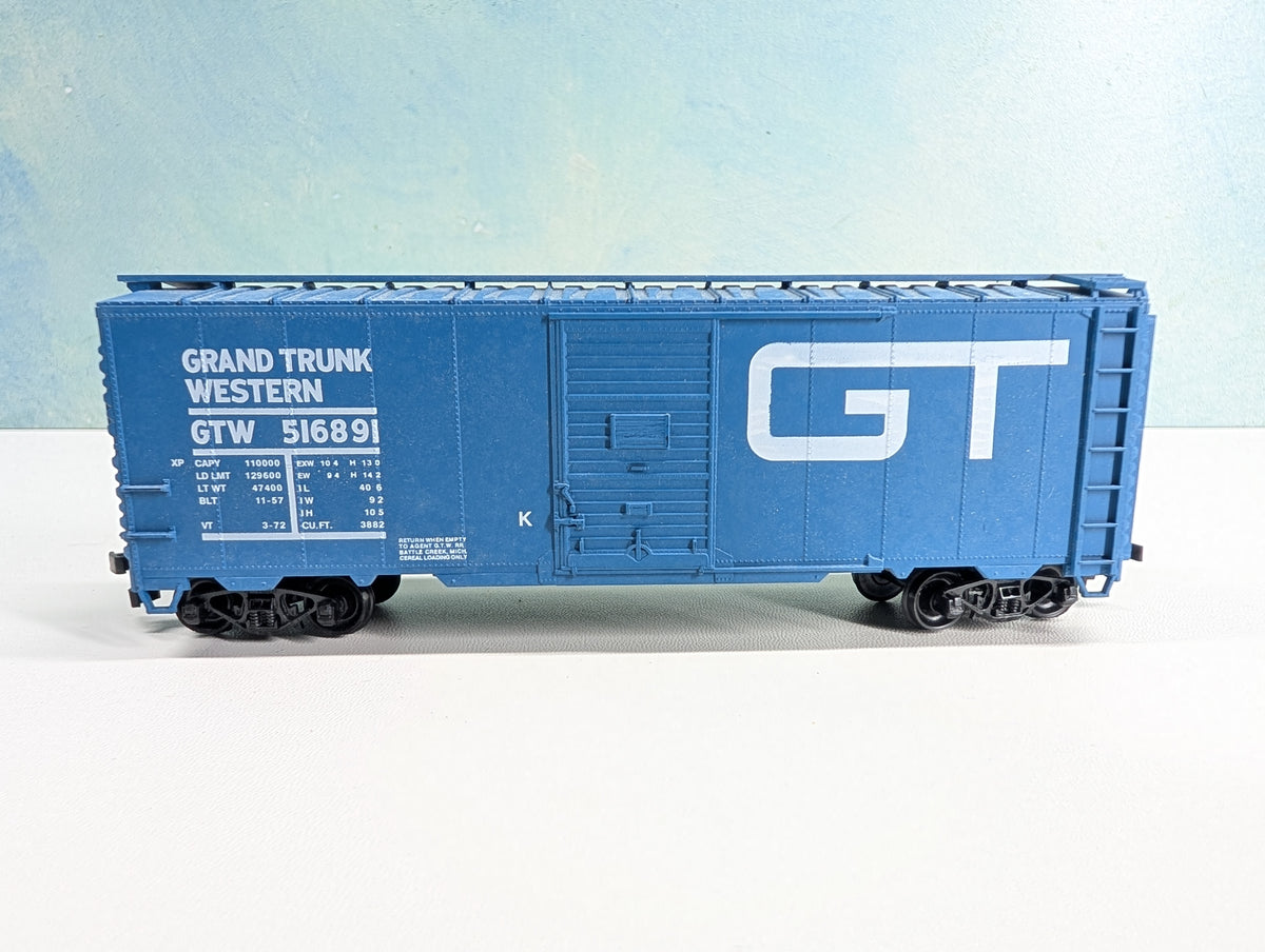 USED Accurail HO Scale 40' Box Car Grand Trunk Western GTW #516891