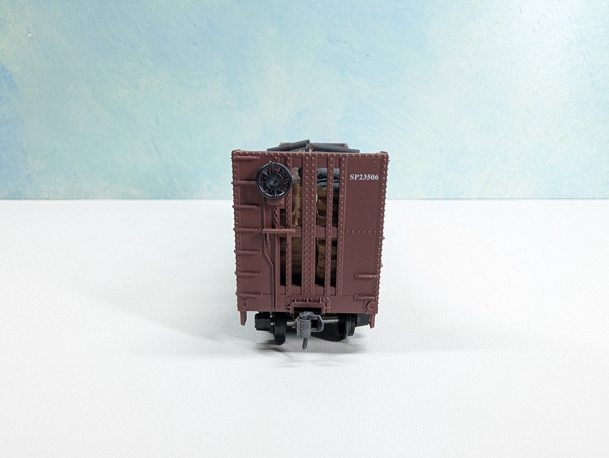 USED Athearn HO Scale Bulkhead Car w/ Load Southern Pacific SP #23506