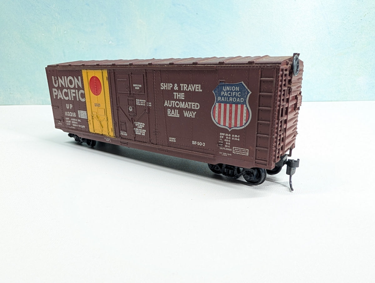 USED Athearn HO Scale 40' Grainloading Box Car Union Pacific UP #113218