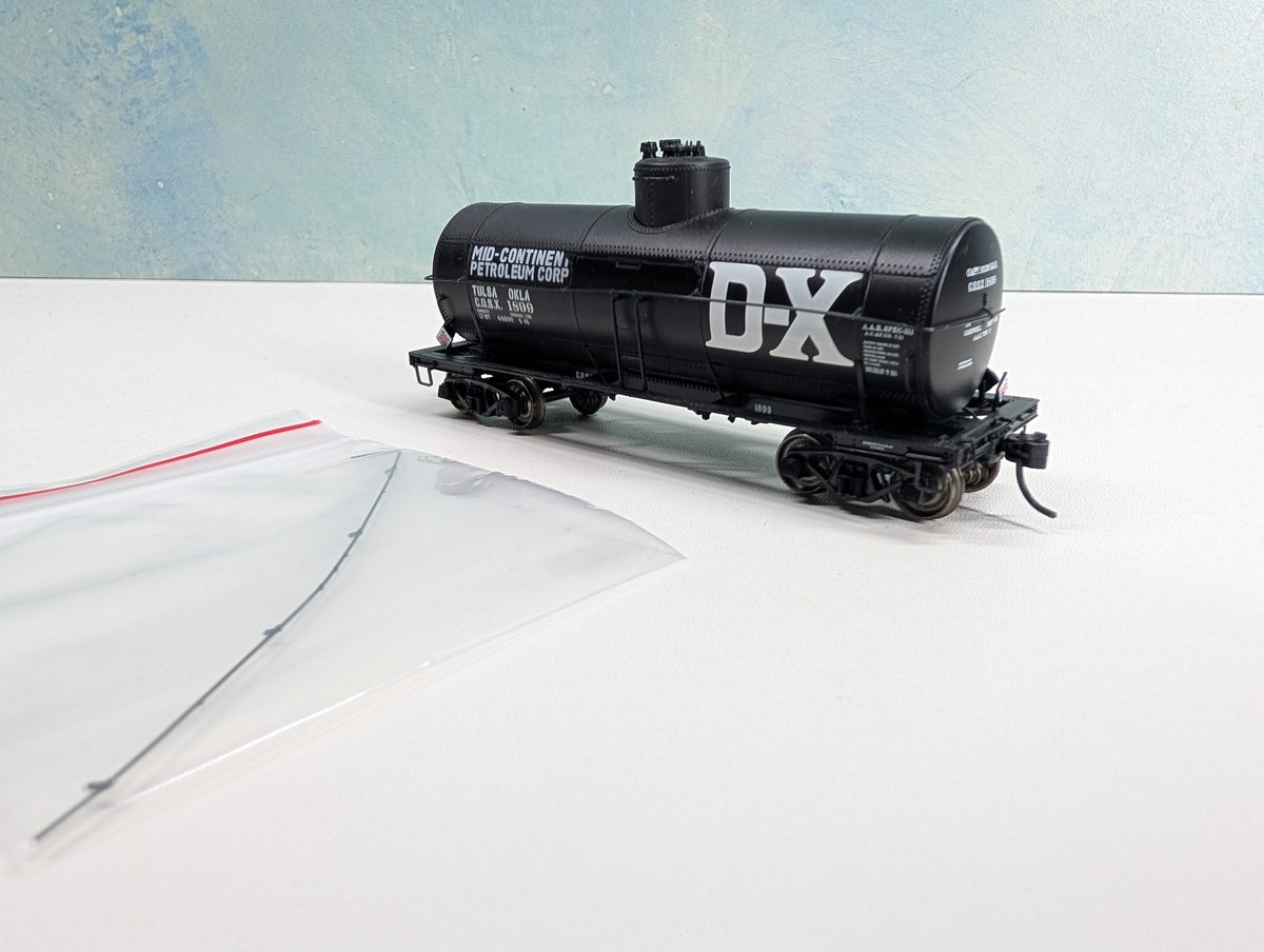 USED Life-Like HO Scale Single Dome Tank Car Mid-Continent Petroleum Corp. COSX #1899 Metal Wheels