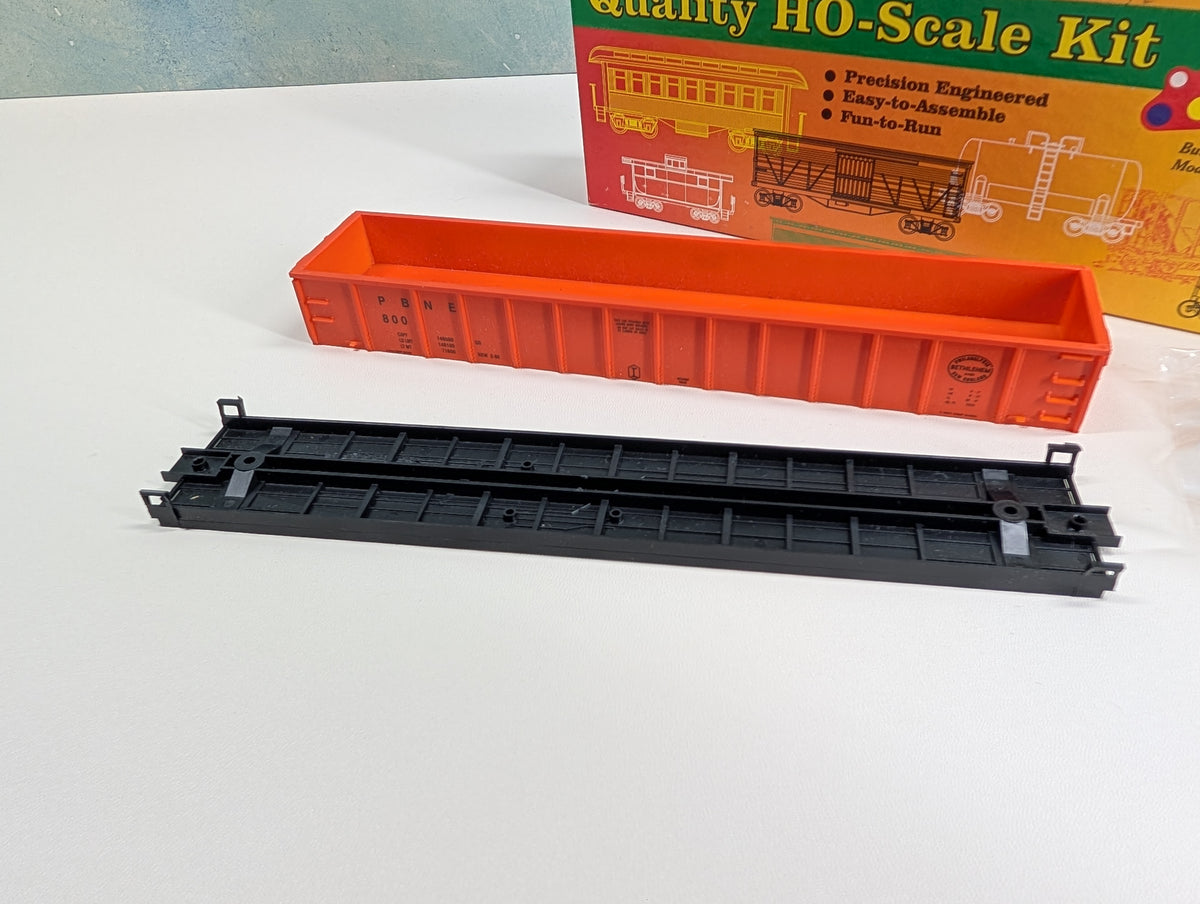 USED Roundhouse HO Scale 50' Mill Gondola Philadelphia, Bethlehem and New England PBNE #800 KIT