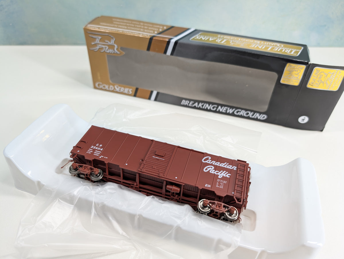 True Line 300164 HO Scale 40' Box Car Canadian Pacific CP #226114 Metal Wheels