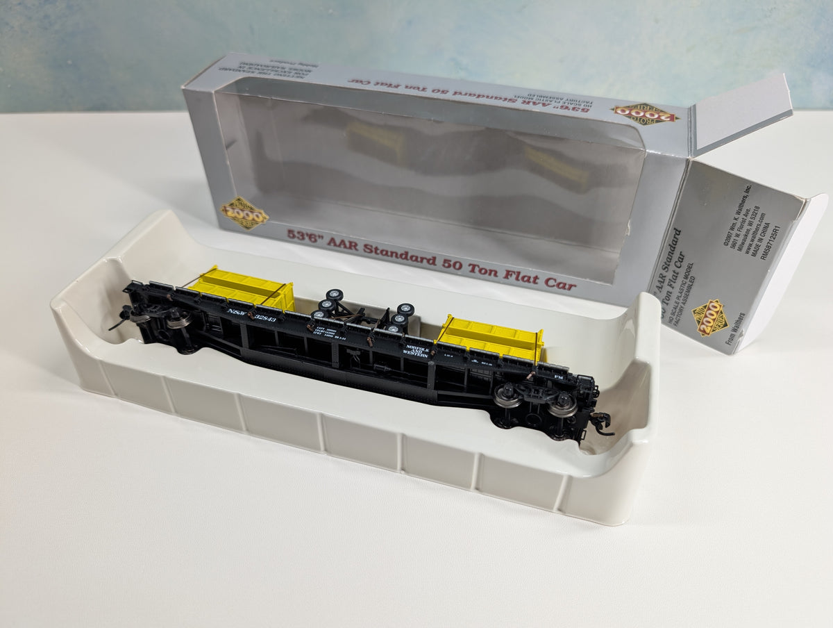 USED Life-Like 920-54532 HO Scale 53'6" AAR Standard Flat Car w/ Wagon Load Norfolk & Western NW #32843 Metal Wheels