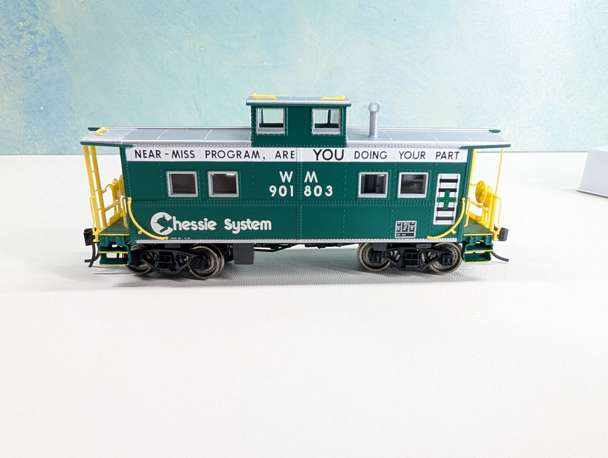 USED Life-Like 31257 HO Scale Center Cupola Steel Caboose Chessie System WM #901803 Metal Wheels, Safety