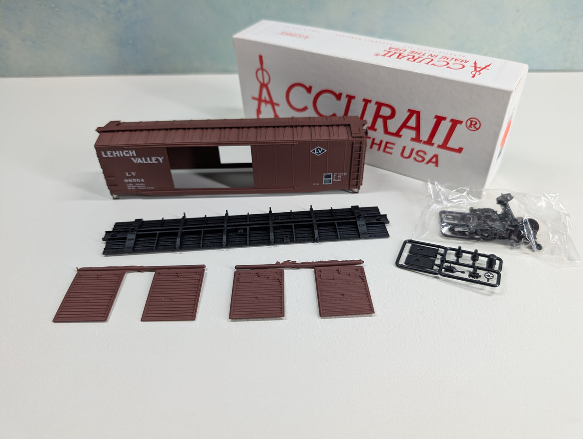 USED Accurail 5218 HO Scale 50' AAR DD Box Car Lehigh Valley LV #88504