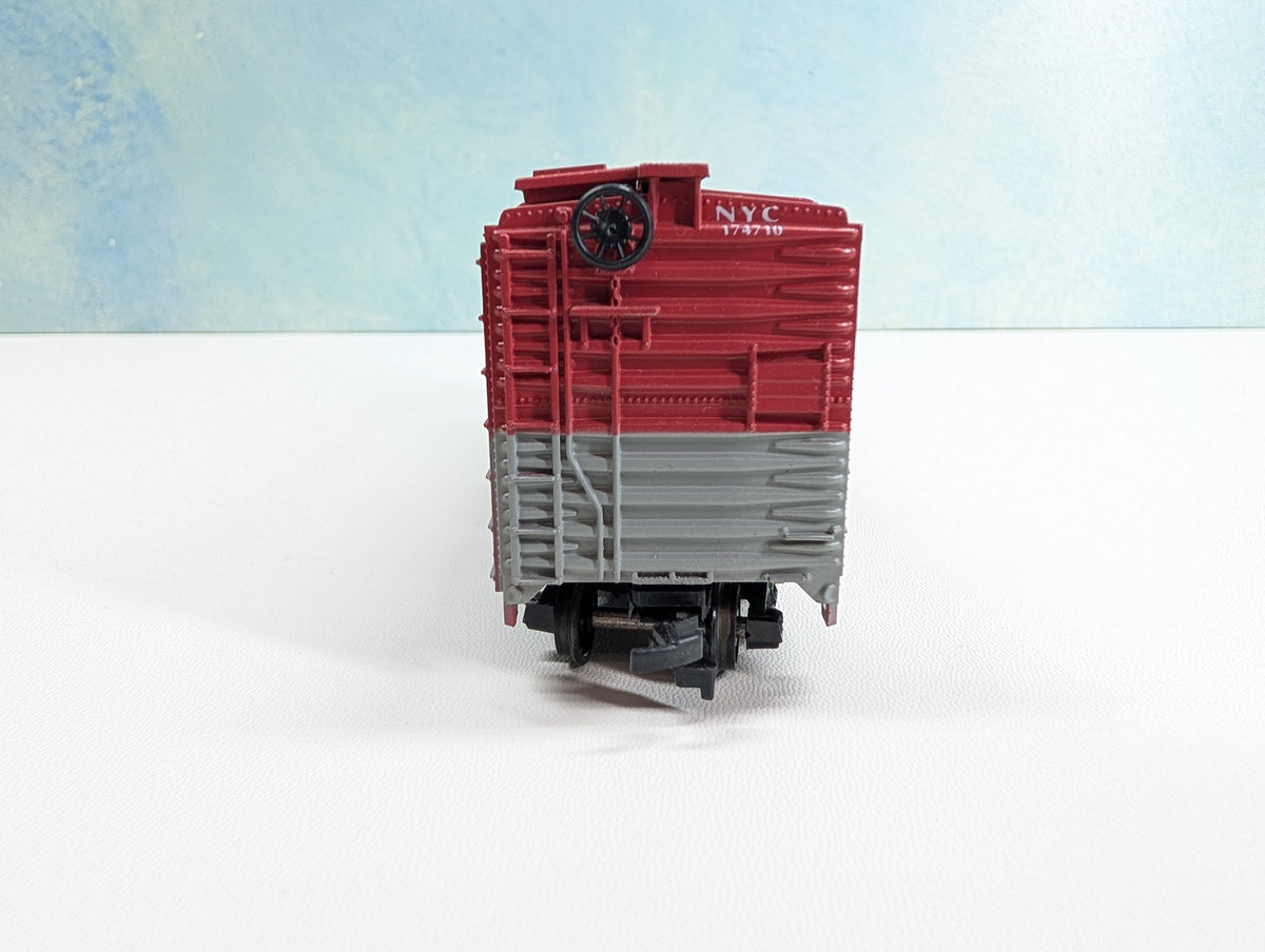 USED Athearn HO Scale 40' Box Car New York Central NYC #174710 Branchline Custom, Pacemaker