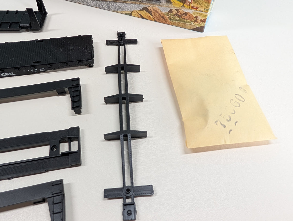 USED Athearn 1489 HO Scale Autoloader, Auto Carrier Canadian National CN #711816 KIT