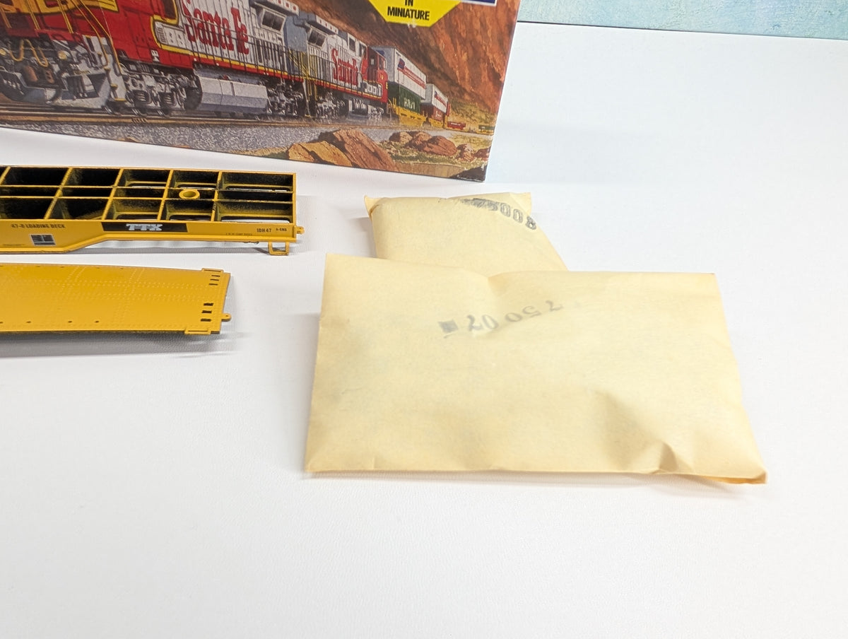 USED Athearn 1298 HO Scale Heavy Duty Flat Car TTX QTTX #130501 KIT