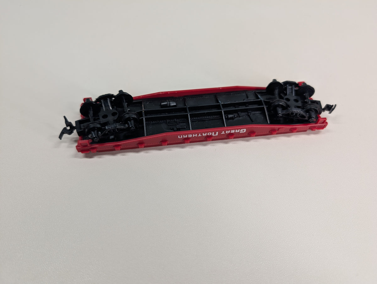 USED Tyco HO Scale Flat Car Great Northern
