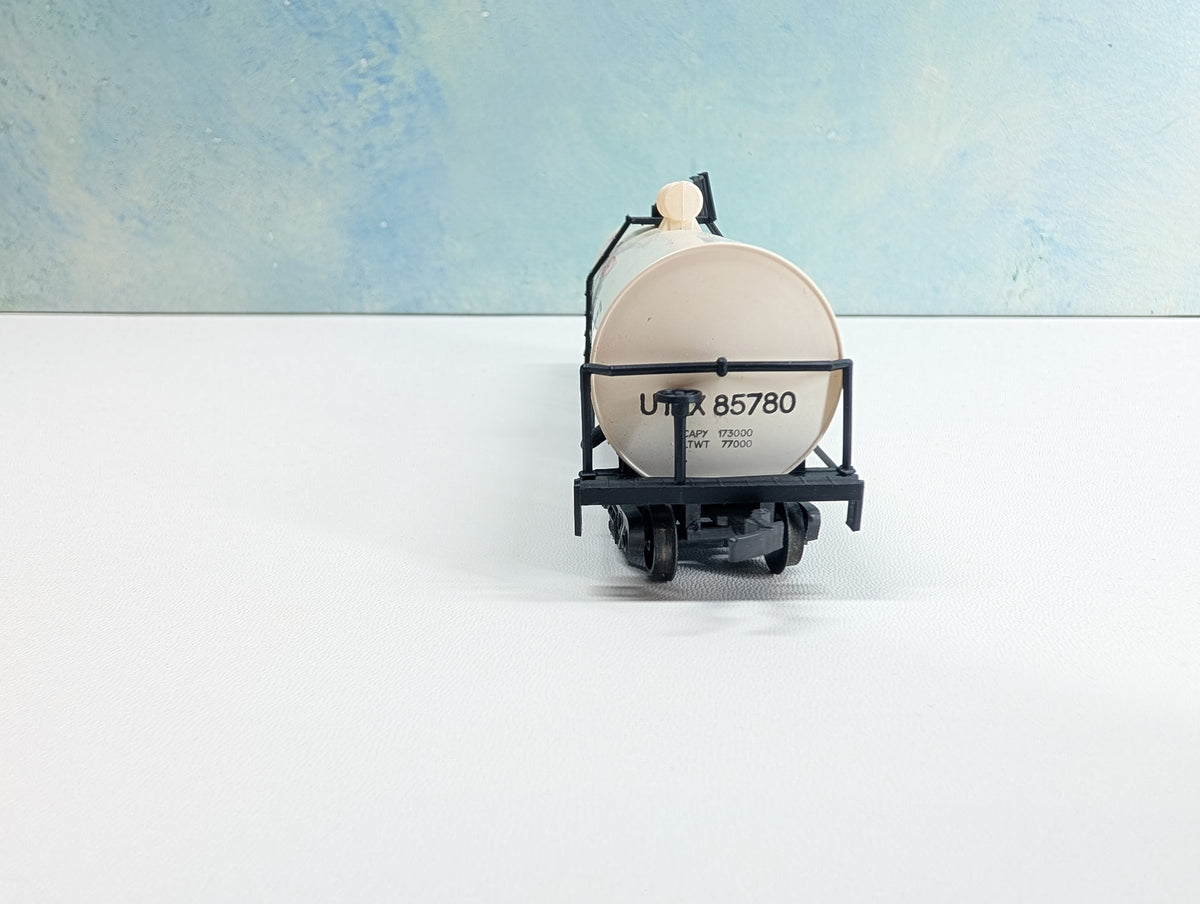 USED AHM HO Scale 46' Tank Car General American UTLX #85780