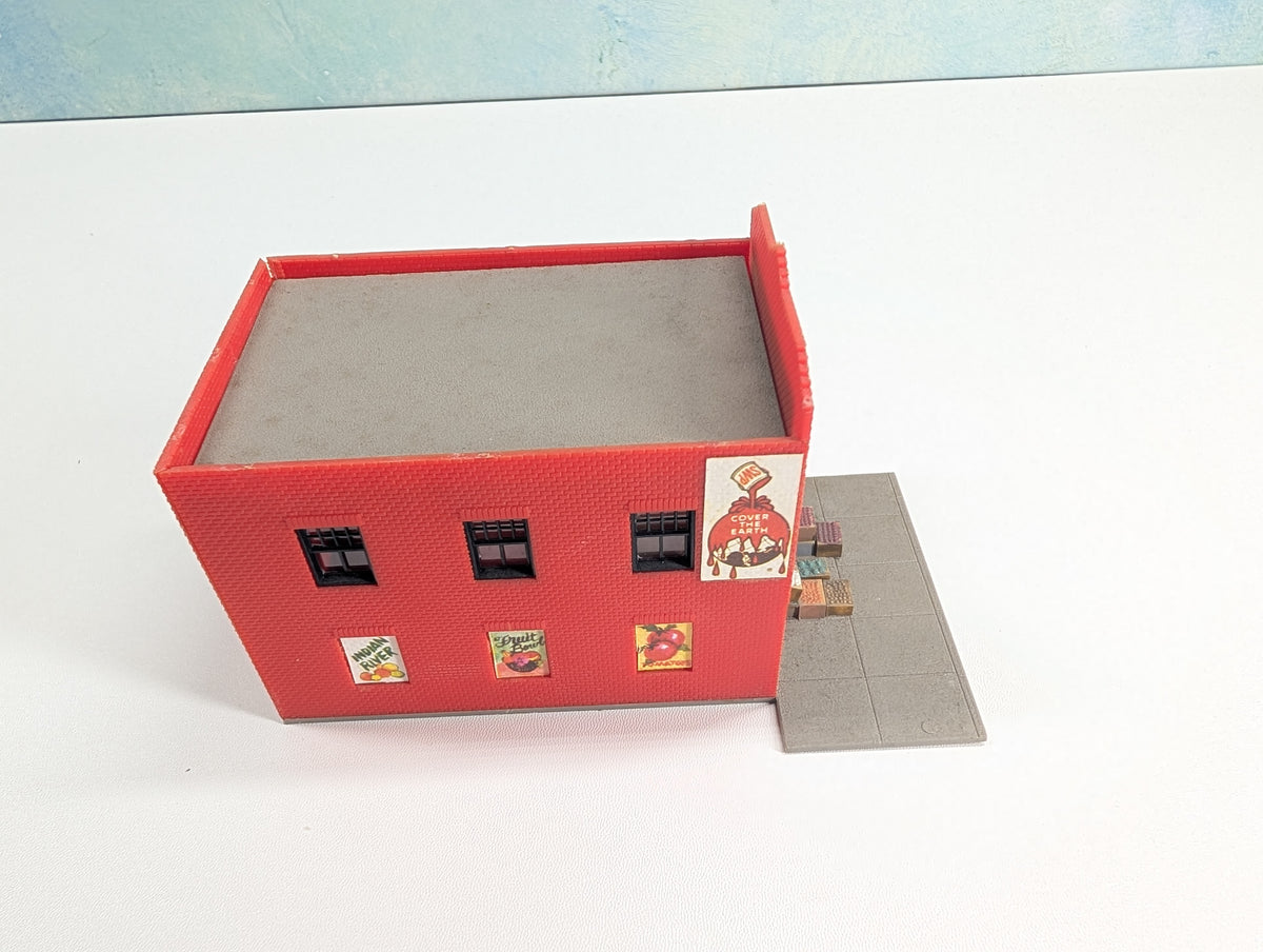 USED Tyco HO Scale JD Brade Dentist, Joe's Fruits & Vegetables, Brick Storefront