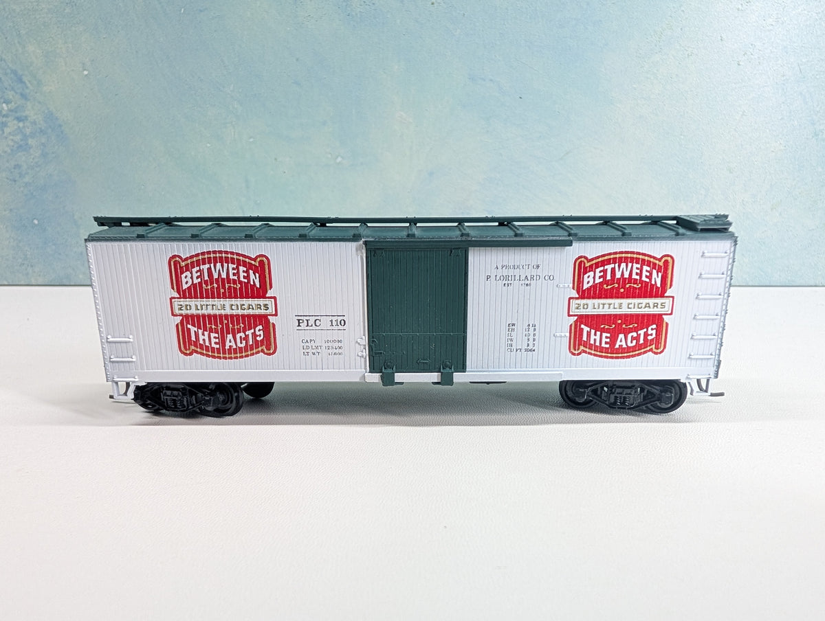USED TRAIN MINIATURE HO Scale 40' Wood Box Car, Tobacco Series Between the Acts Cigars PLC #110