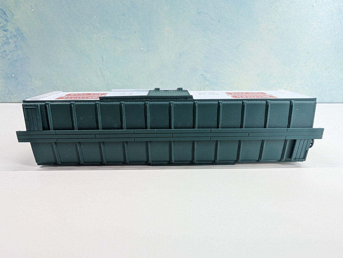 USED TRAIN MINIATURE HO Scale 40' Wood Box Car, Tobacco Series Between the Acts Cigars PLC #110