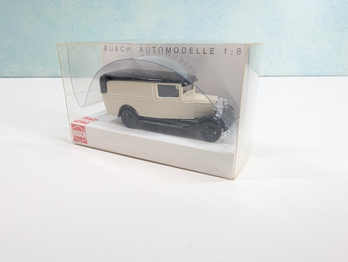 USED Busch 47700 HO Scale White Ford Model AA