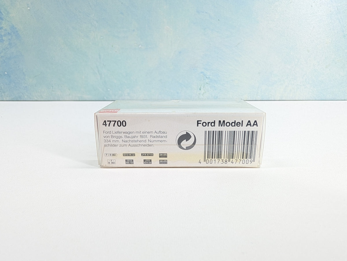 USED Busch 47700 HO Scale White Ford Model AA