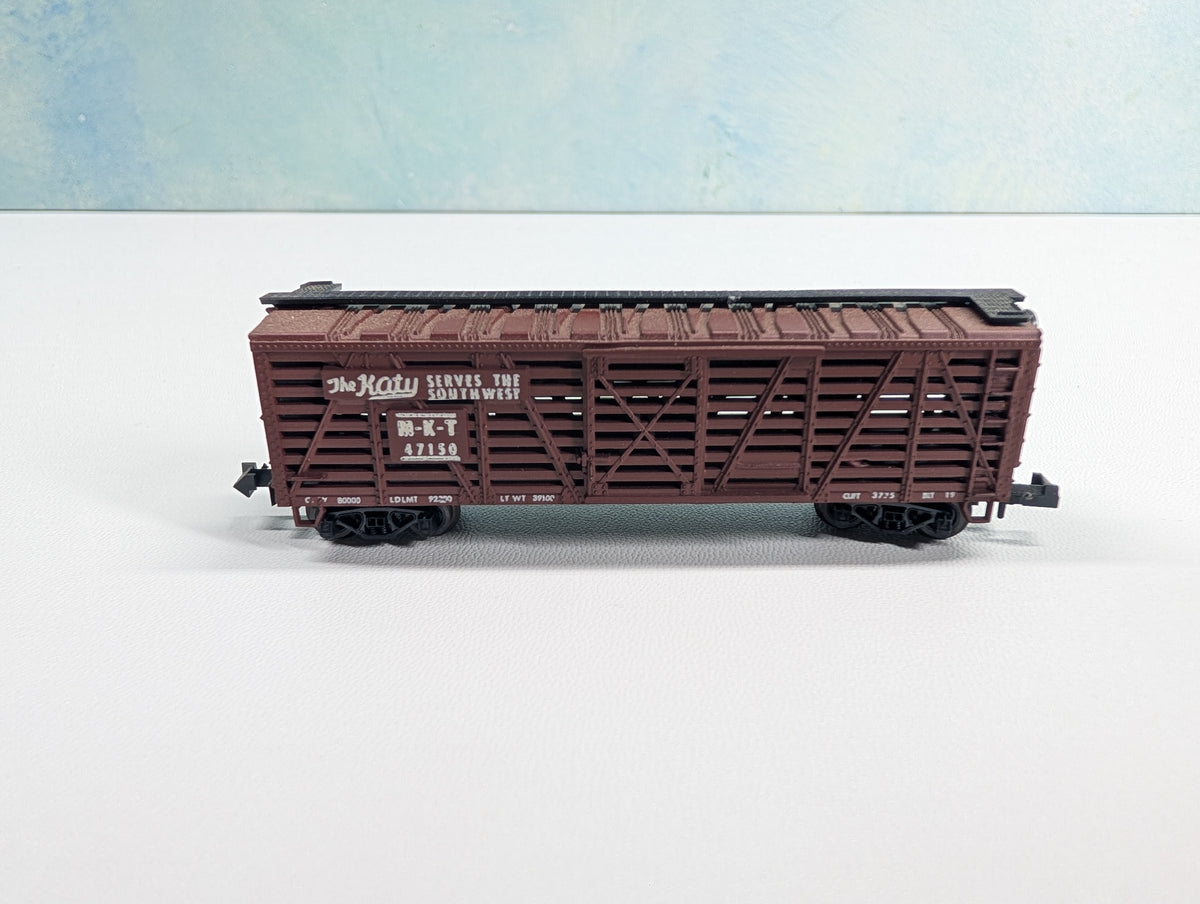 USED Postage Stamp Trains Aurora N Scale Cattle Stock Car MKT #47150
