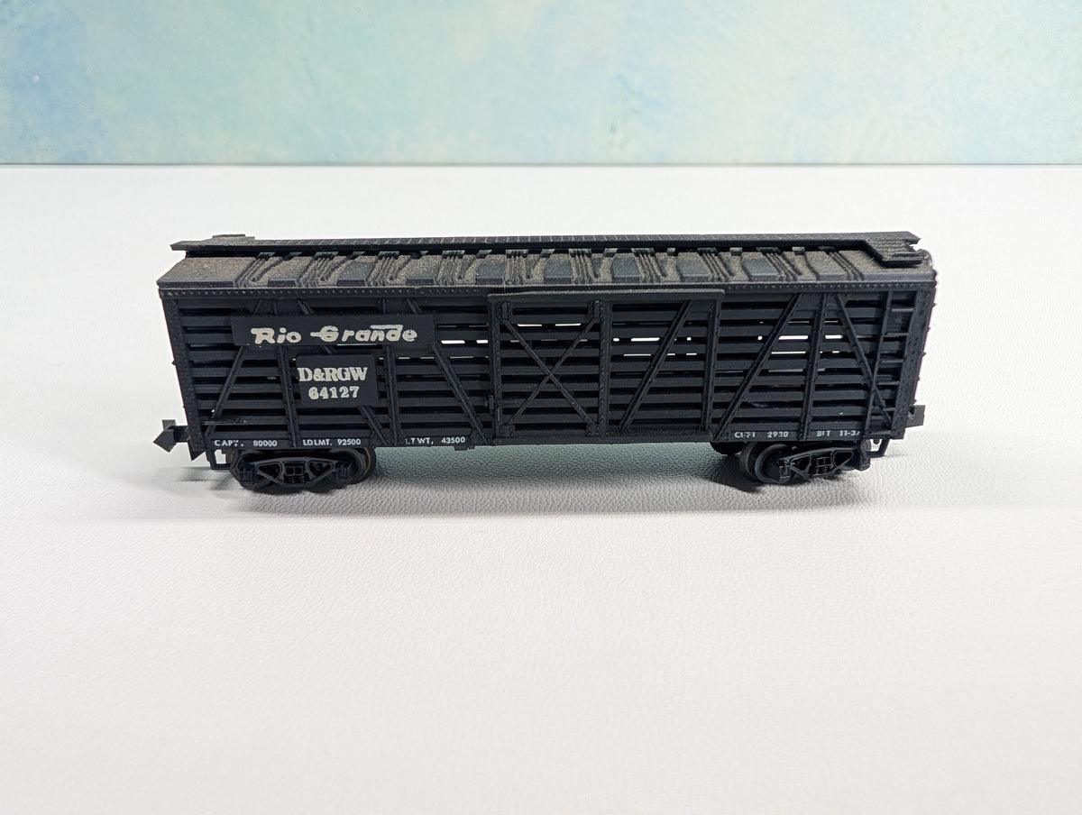 USED Postage Stamp Trains Aurora N Scale Cattle Stock Car Rio Grande D&RGW #64127