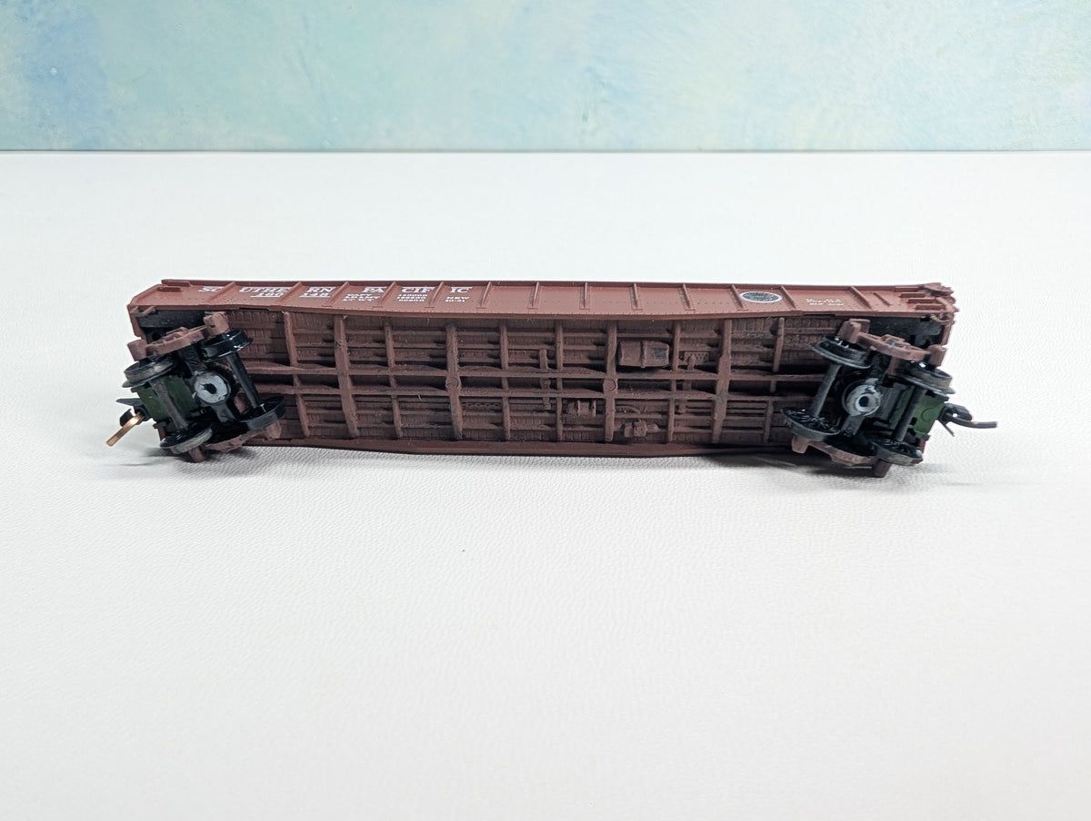 USED Kadee N Scale Gondola w/ Scrap Load Southern Pacific #160148