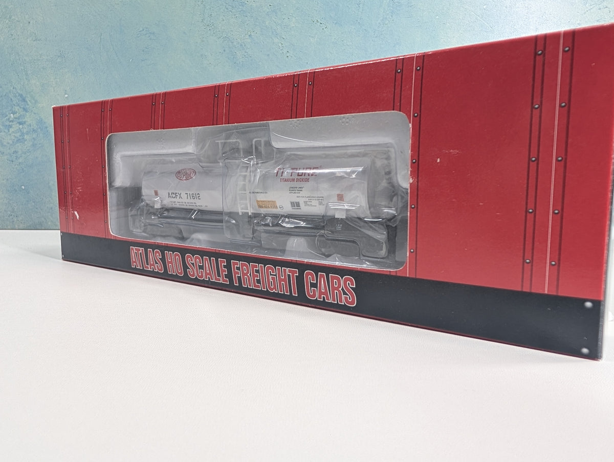 Atlas #1709-3 HO Scale Kaolin Tank Car DuPont ACFX #71612 Metal Wheels