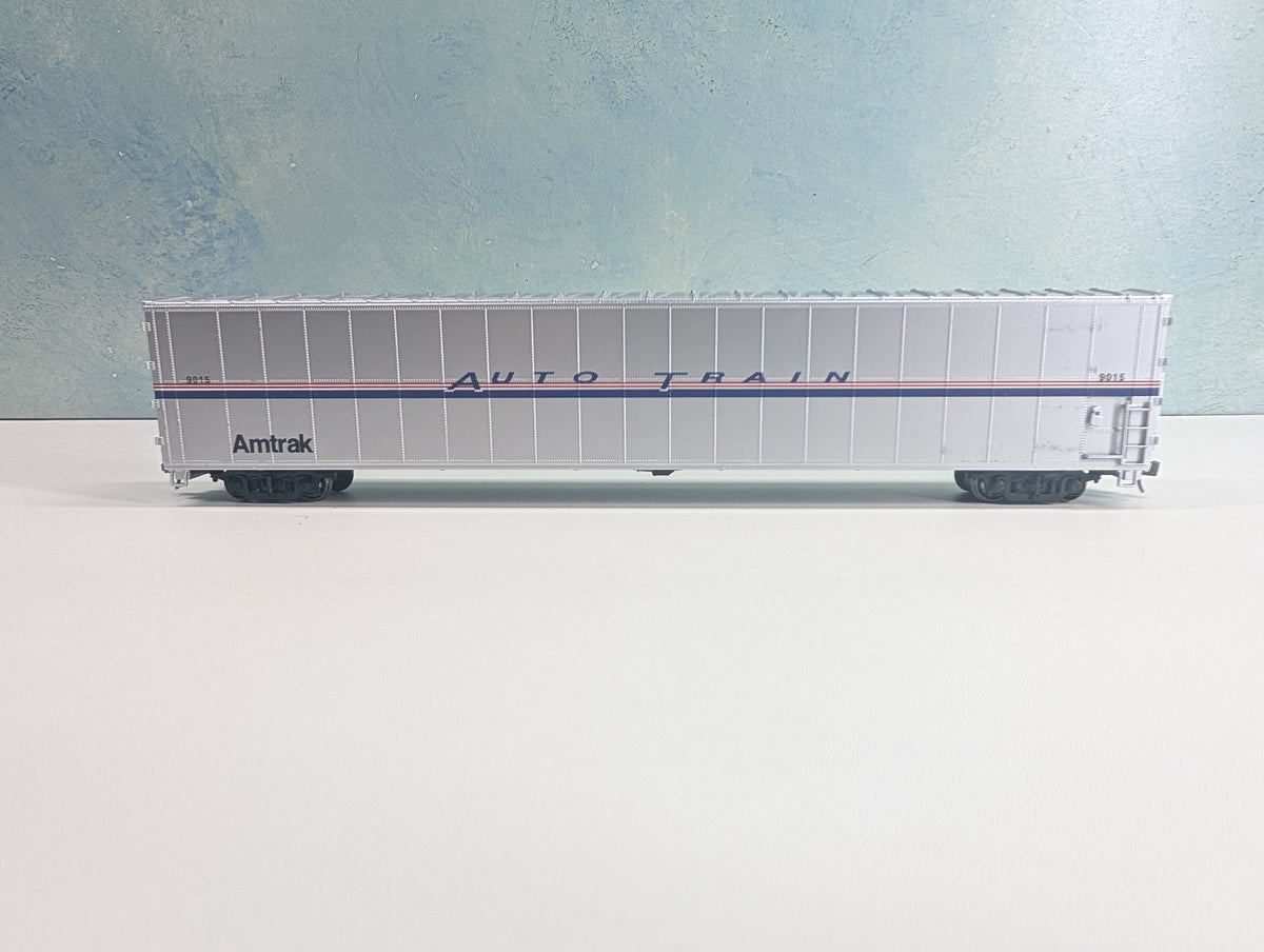 USED Walthers HO Scale 75' Auto Train, Auto Carrier Amtrak #9015 Metal Wheels