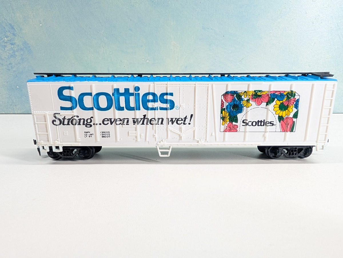 USED HO Scale 50' Box Car Scotties