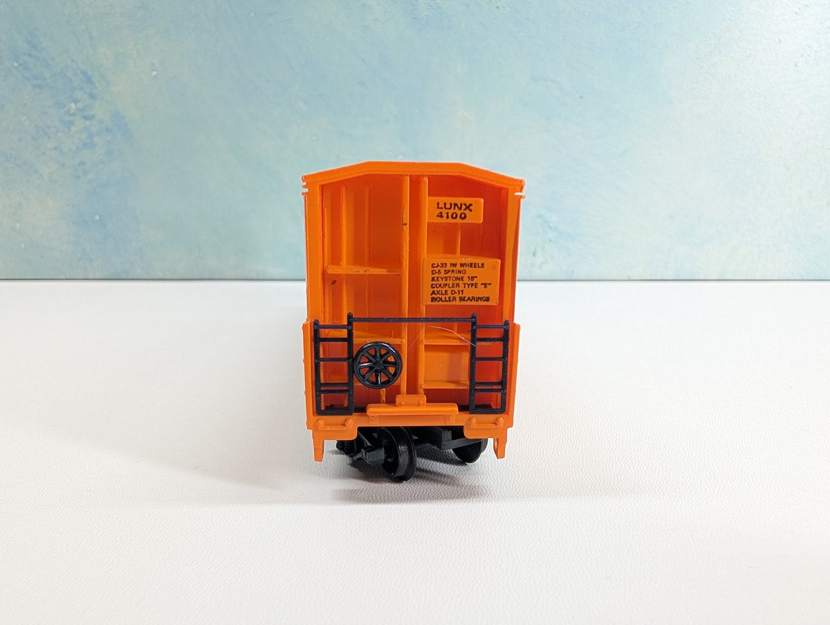 USED Life-Like HO Scale Thrall Door Box Car Armstrong LUNX #4100