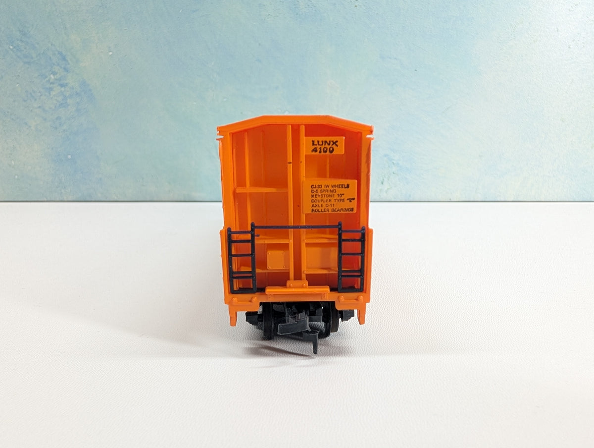 USED Life-Like HO Scale Thrall Door Box Car Armstrong LUNX #4100