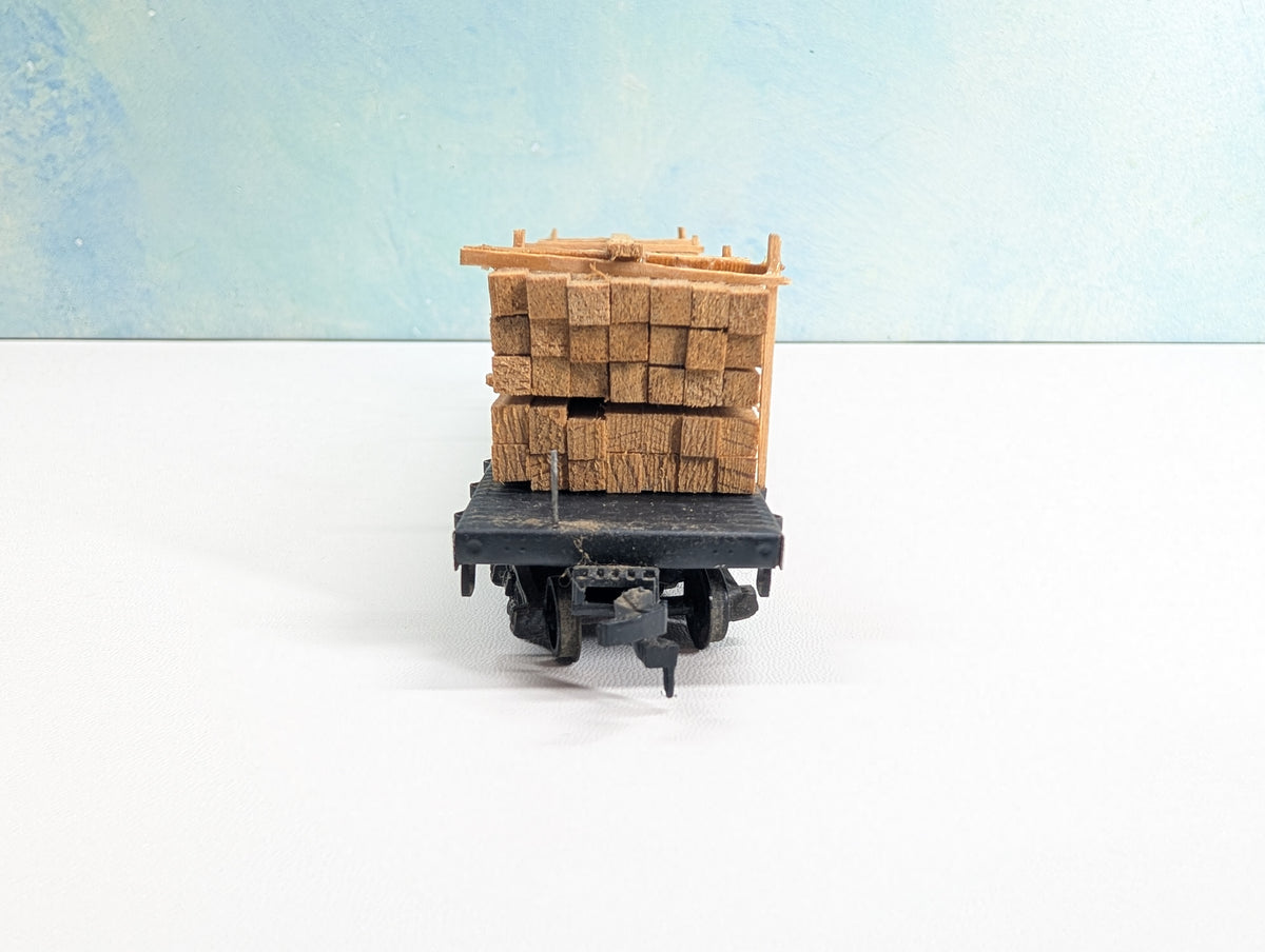 USED Varney HO Scale 50' Flat Car w/ Lumber Load Santa Fe ATSF #91103