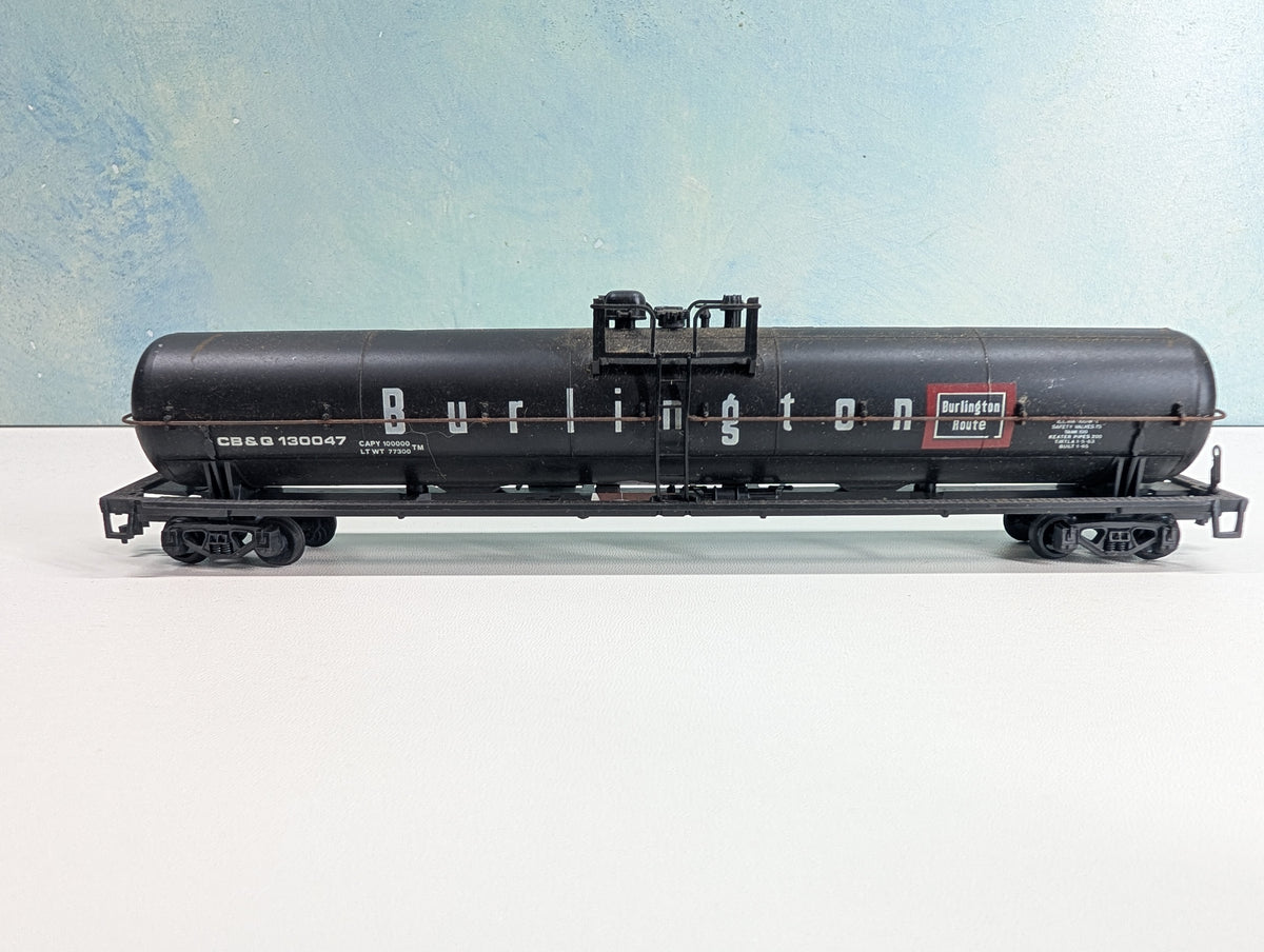 USED Lima HO Scale 62' Tank Car Burlington CB&Q #130047
