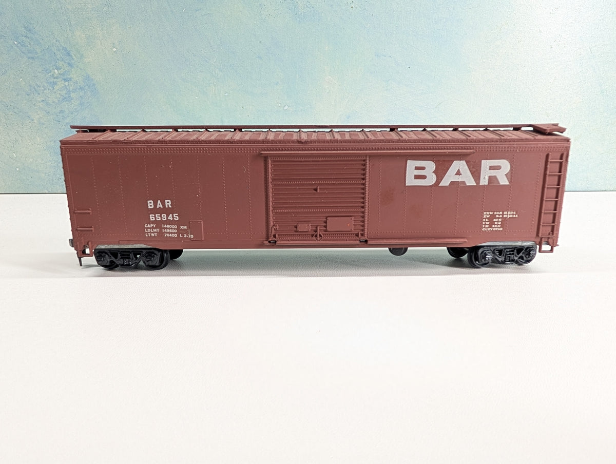 USED Roundhouse HO Scale 50' Box Car Bangor and Aroostook BAR #65945