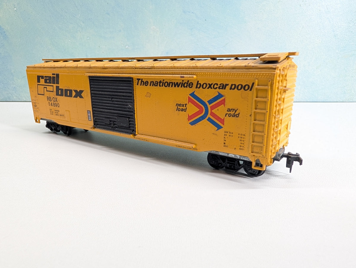 USED Roundhouse HO Scale 50' Box Car Railbox RBOX #14890