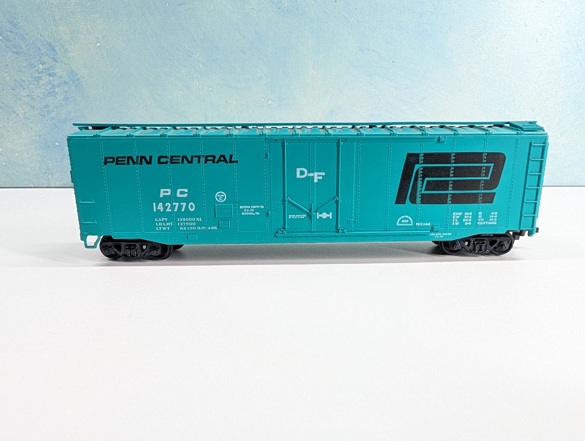 USED Athearn HO Scale 50' Box Car Penn Central PC #142770