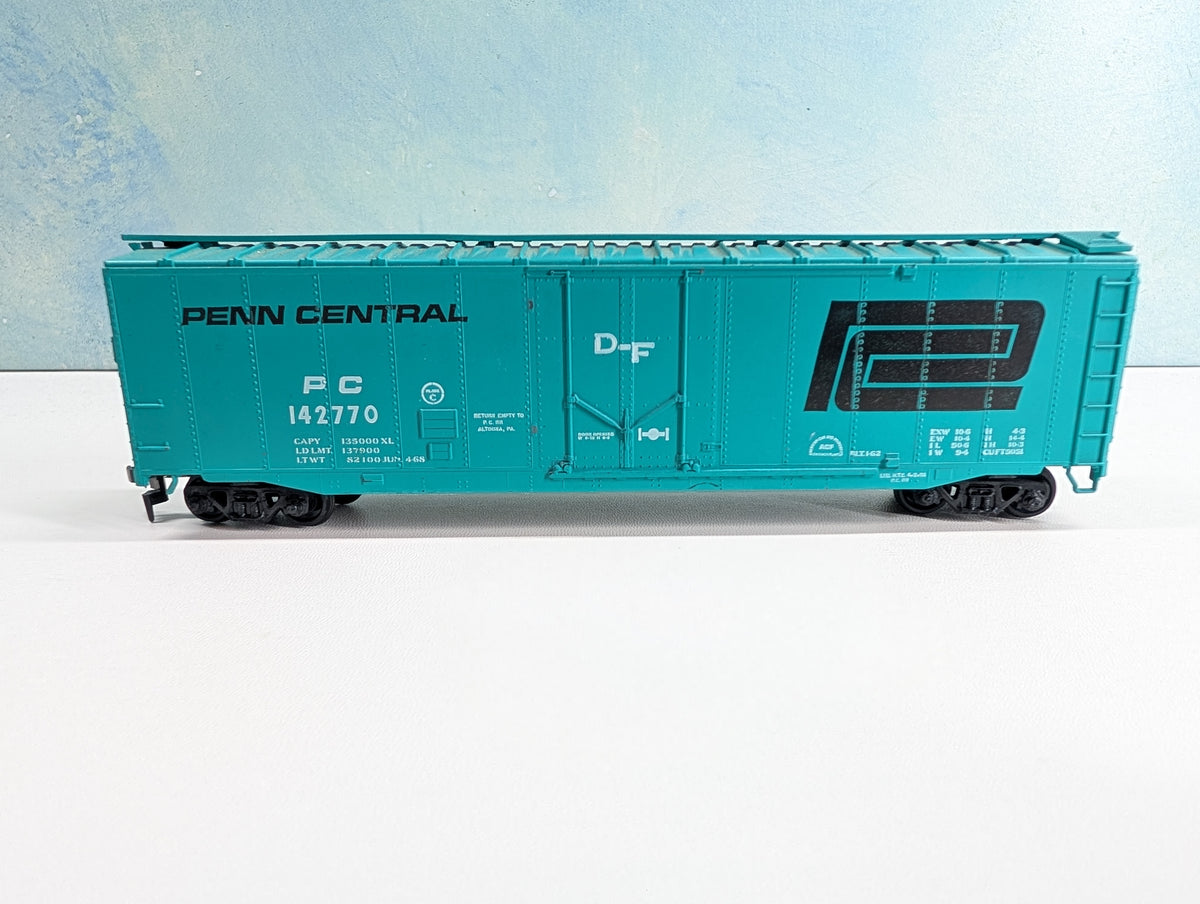 USED Athearn HO Scale 50' Box Car Penn Central PC #142770