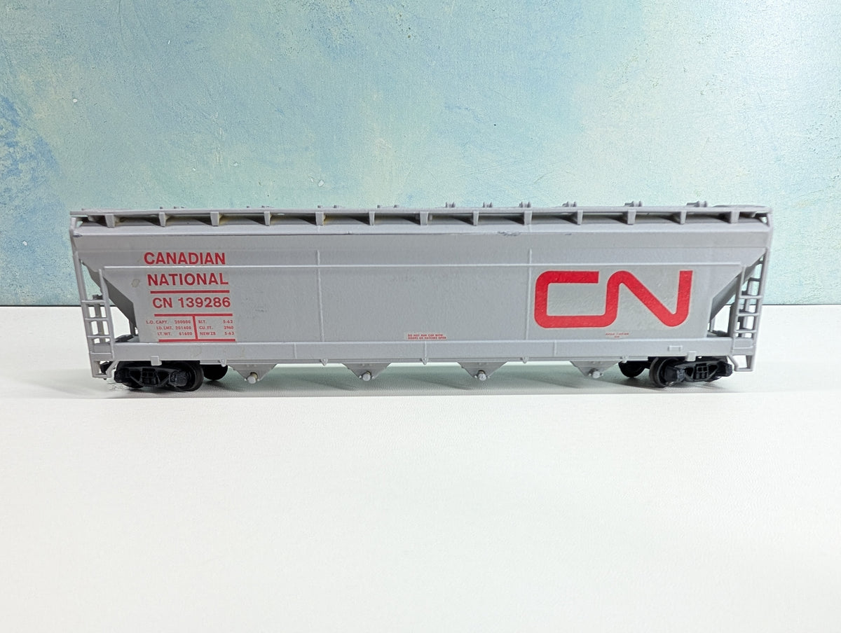 USED HO Scale Covered Hopper Canadian National CN #139286