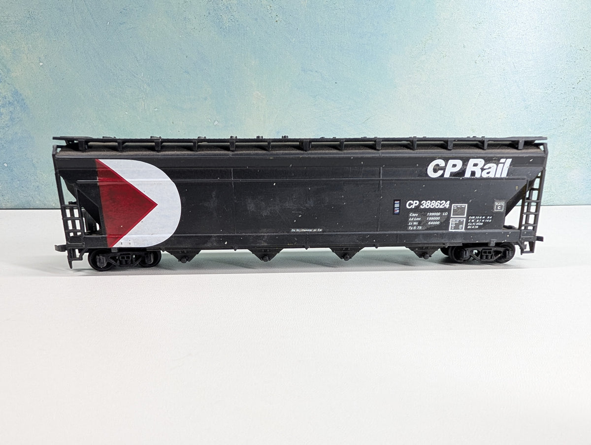 USED HO Scale Covered Hopper CP Rail CP #388624