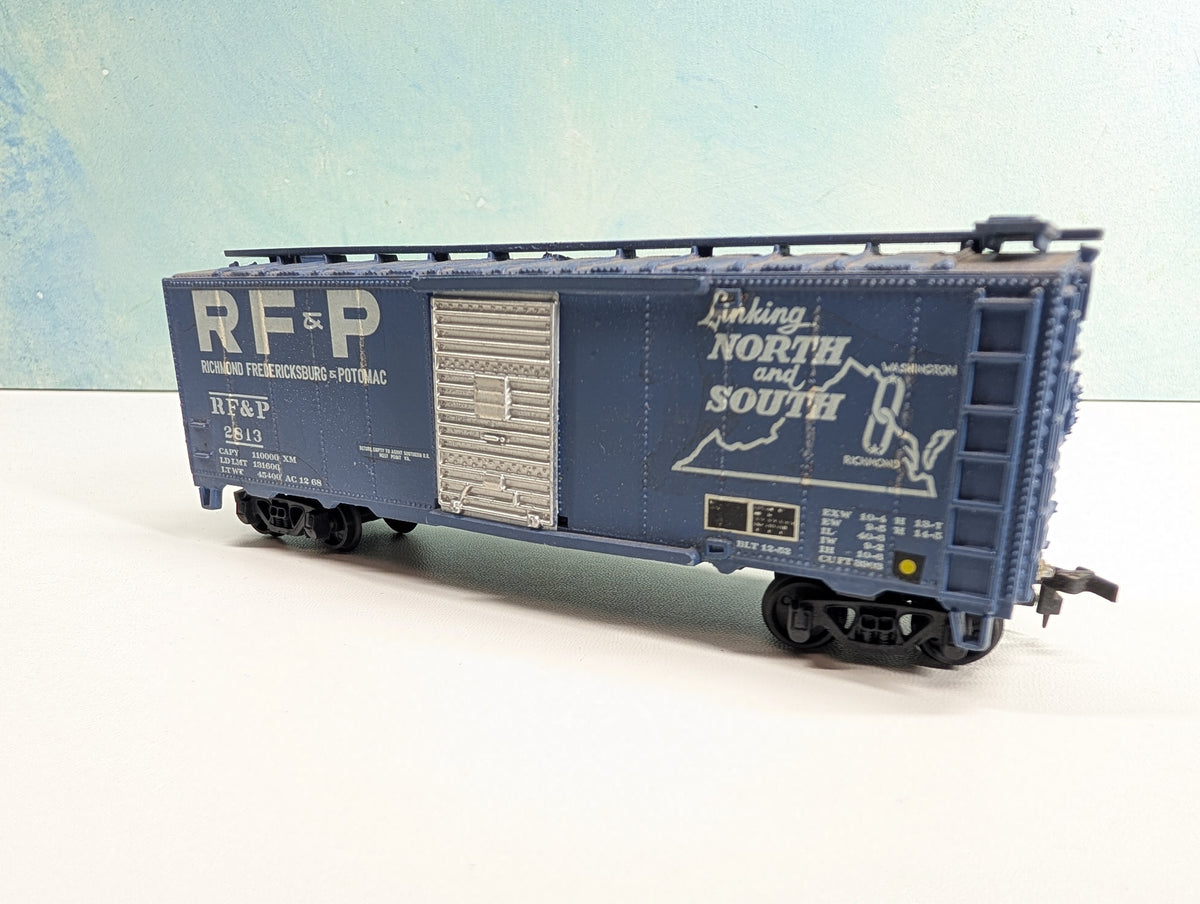 USED Lionel HO Scale 40' Box Car Richmond, Fredericksburg & Potomac RF&P #2813
