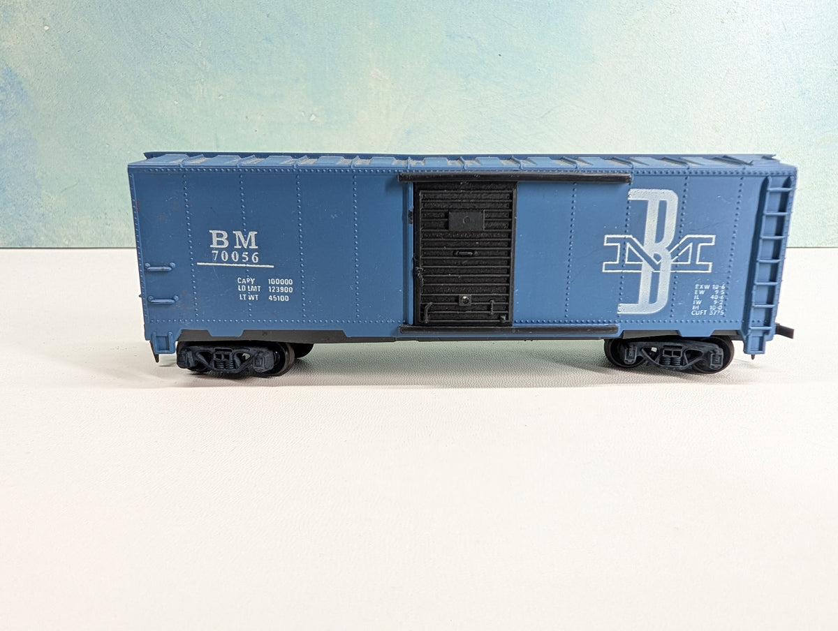 USED Tyco HO Scale 40' Box Car Boston and Maine BM #70056