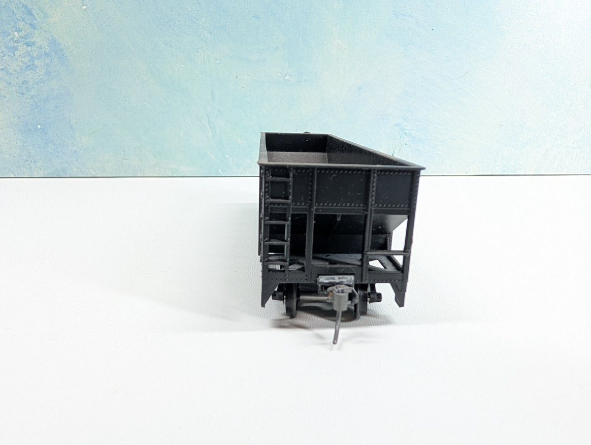 USED Roundhouse HO Scale Quad Hopper CSX C&O #141450