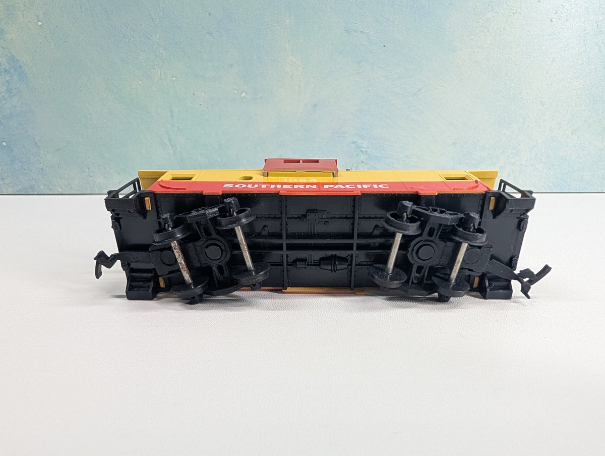 USED Bachmann HO Scale Caboose Southern Pacific #1054